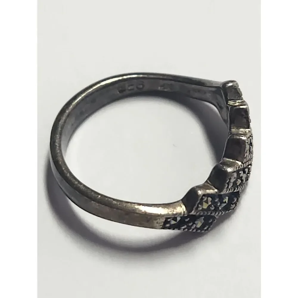 Beautiful Sterling Silver Marcasite Wave Ring Size 7 NF 925 Oxidized